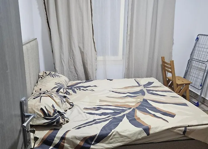 Apartman Modern With Pool View In *