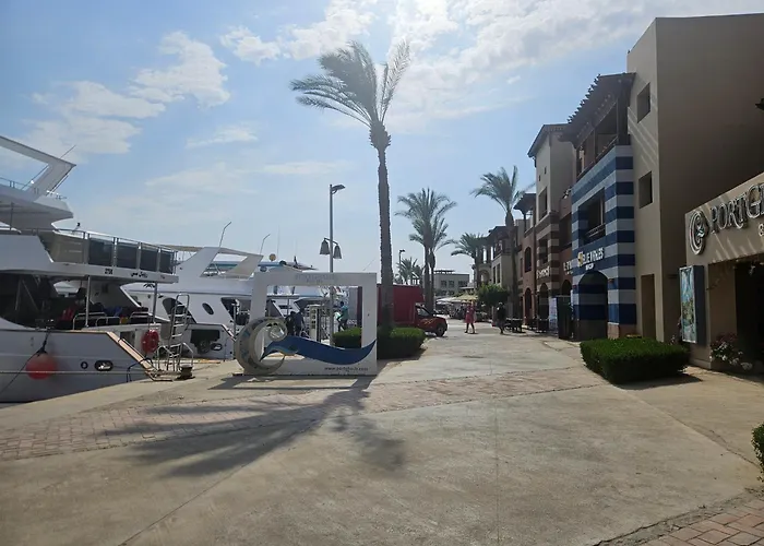 Apartman Modern With Pool View In