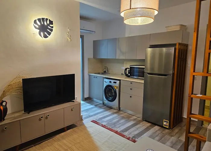 Apartman Modern With Pool View In
